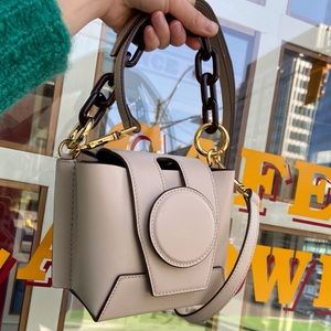 Yuzefi 👜 Shoulder bag